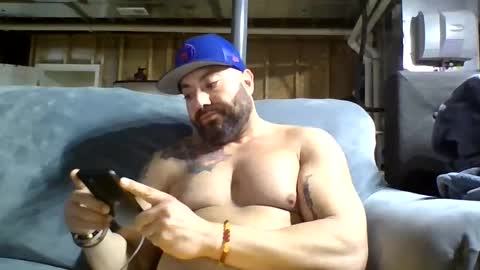 jamie19905 online show from February 25, 6:01 pm