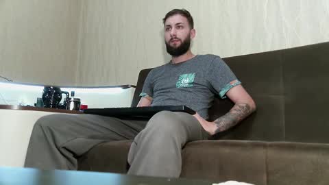 Robbie online show from March 2, 8:50 pm