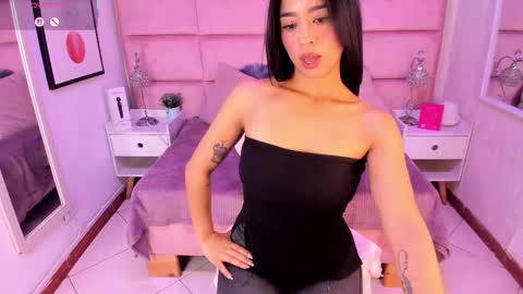 Janah Myers online show from December 19, 1:17 pm