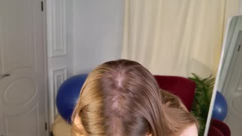 jane_westt online show from March 31, 2:50 pm