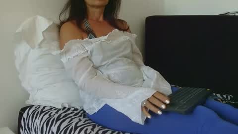 janehotmilf online show from October 13, 2:30 pm