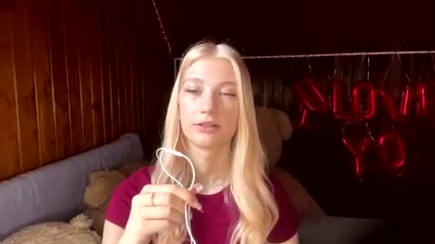 Elsa online show from July 5, 8:10 am