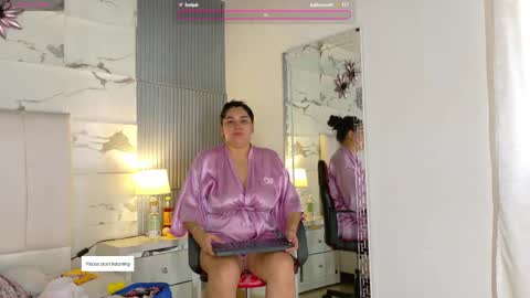 janick_baker online show from May 18, 4:57 pm