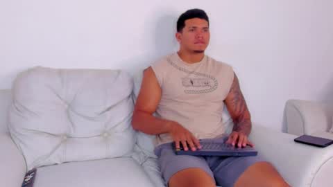 janomar01 online show from September 16, 6:44 pm