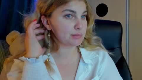 JansyLines online show from March 19, 6:13 pm