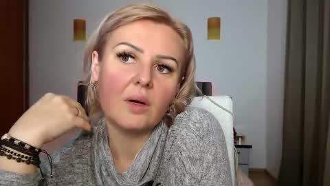 jaqueline88 online show from March 1, 5:05 pm