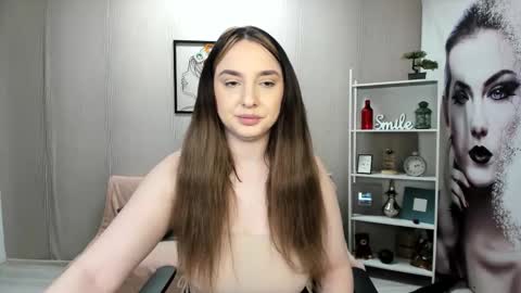 JaquelinLaurent online show from December 5, 12:10 am