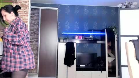 jasmin_milf online show from May 24, 9:27 am