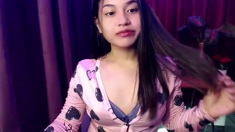 JASMINE online show from May 6, 11:27 am