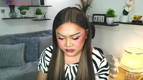 Jasmine Brandy online show from March 25, 6:25 pm