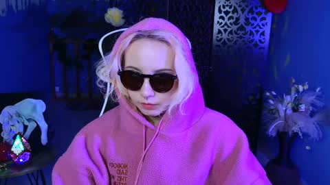 Jasmine online show from March 11, 11:23 am