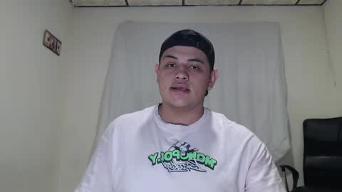 jason_boy_ online show from April 19, 4:57 am