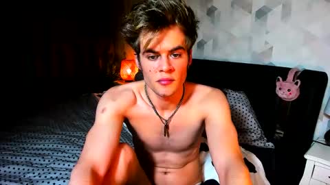 JasoN online show from February 25, 11:04 pm