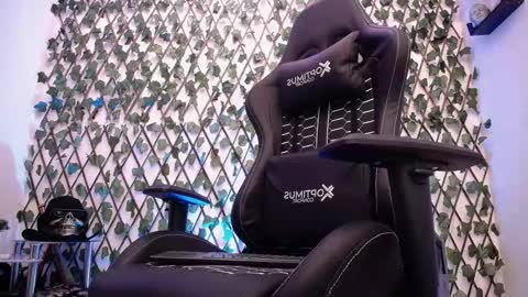 JKing  online show from September 17, 10:08 am