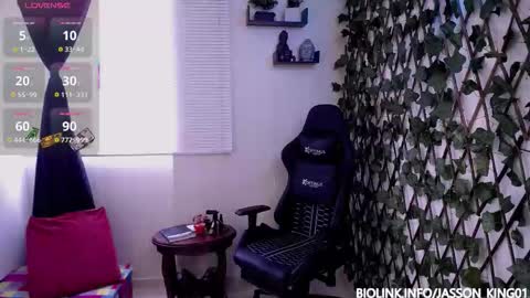 JKing  online show from November 25, 2:16 pm