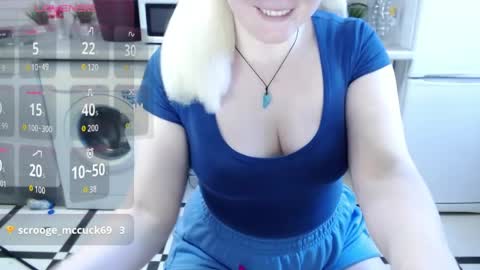 jassyjassypaw online show from April 13, 4:39 am