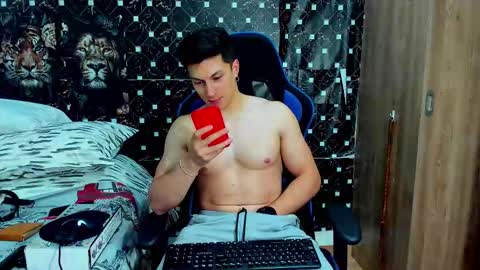 Javier online show from February 25, 6:50 am