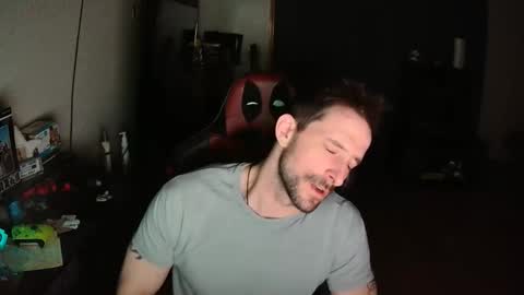 jaxjohnson12 online show from May 13, 9:41 am