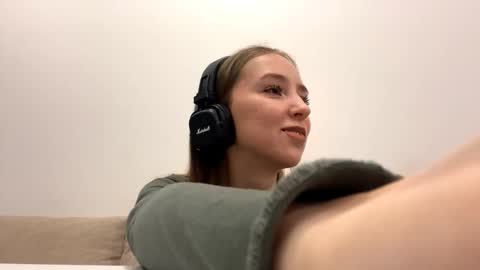 Isabella Rose online show from February 28, 3:05 pm