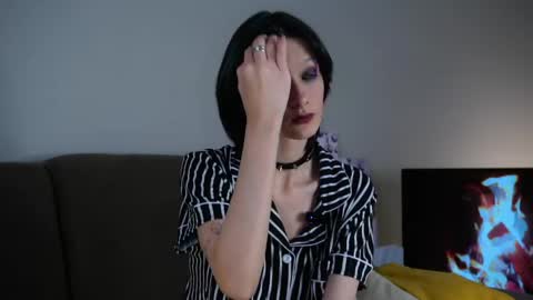 Emma online show from May 20, 11:16 am