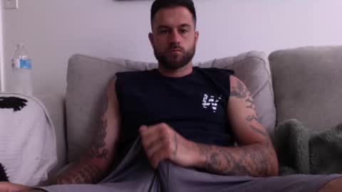 jayg333 online show from May 11, 2:56 pm
