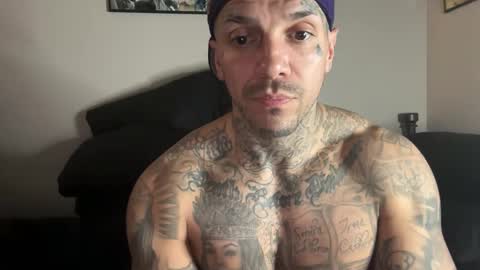 jayjaythebutcher23 online show from November 13, 6:27 am