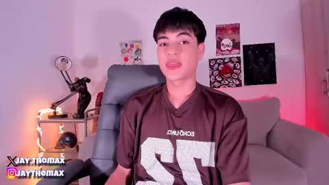 jaythomax online show from March 4, 8:27 pm