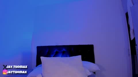 jaythomax online show from January 9, 8:33 pm