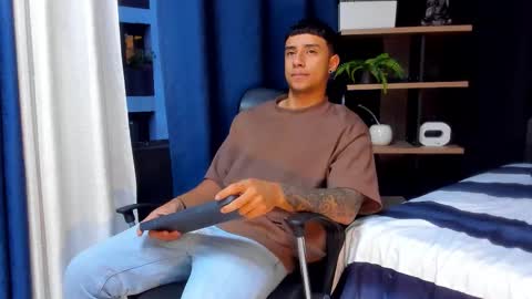 jaze_bradley online show from January 12, 11:17 am