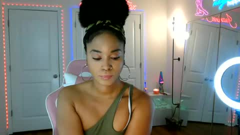 Jazmine Fox online show from June 23, 7:53 pm