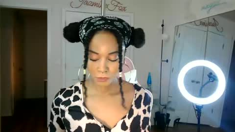 Jazmine Fox online show from July 14, 8:36 pm