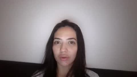 jazminojeda online show from March 22, 11:36 am