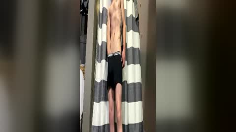 jdick2005 online show from June 17, 8:08 am