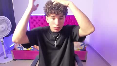 jean_burns online show from February 3, 7:07 pm