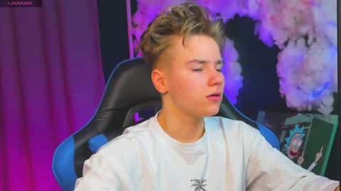 jean_wilsons online show from November 21, 11:19 am