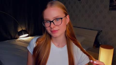 Jenny online show from October 19, 8:08 am