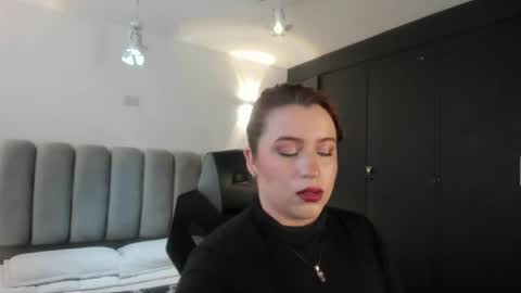 Jeanne Williams online show from June 5, 1:49 pm