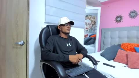 jeikon_black19 online show from July 12, 7:28 pm