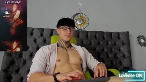 JC online show from January 29, 1:38 pm