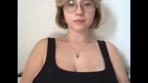 Inna  online show from September 19, 8:07 am