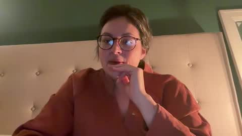 Snapshot of jellybeanin chatting on January 16, 2:19 pm Jelli online show from January 16, 2:19 pm