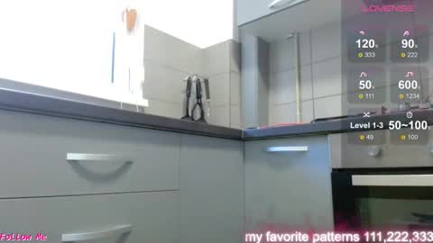 jen online show from October 22, 6:16 am