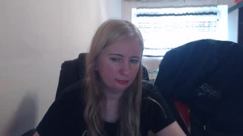 JenisAndPeter online show from May 20, 5:04 am