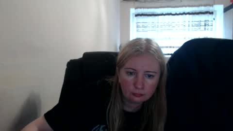 JenisAndPeter online show from May 12, 4:05 pm
