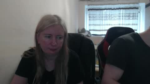 JenisAndPeter online show from May 18, 4:18 am