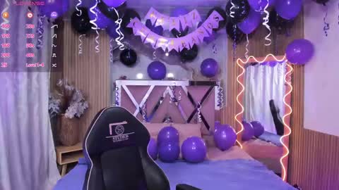 jenna_tay1 online show from May 8, 8:03 pm