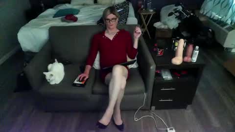 Jenna Cross online show from May 26, 8:59 pm