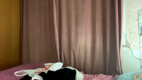 Mia online show from January 9, 1:39 pm