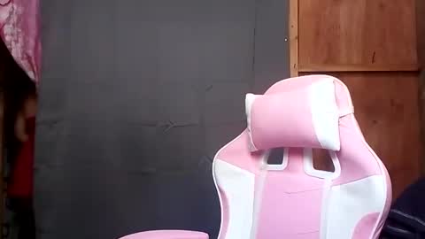 jennalyn_19 online show from February 5, 2:48 am