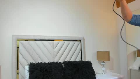 jenner_madison online show from April 9, 11:49 am